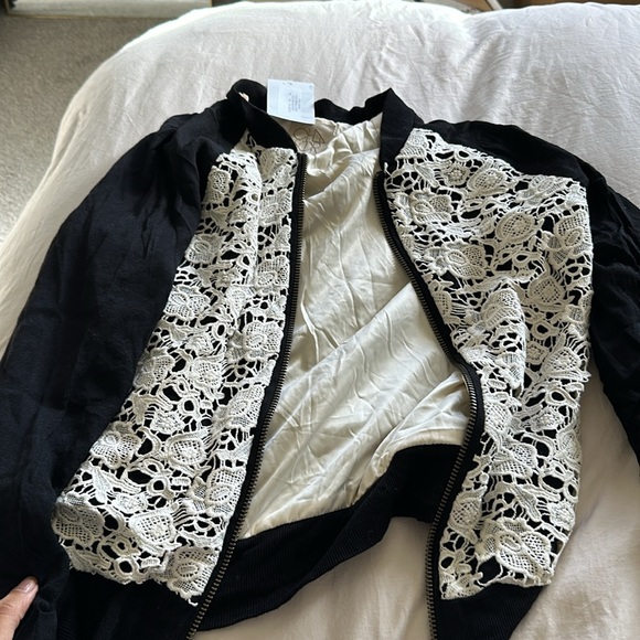 Brand new with tags chaser lace jacket - Picture 2 of 4